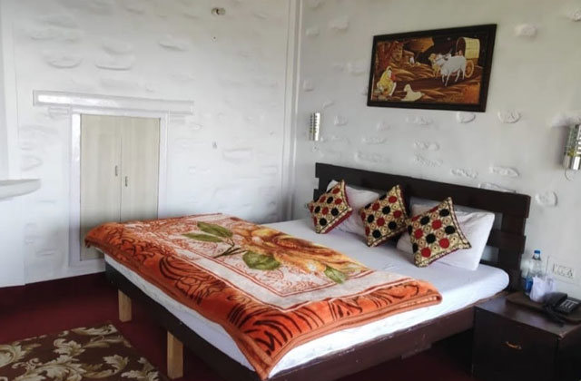 resort in mukteshwar